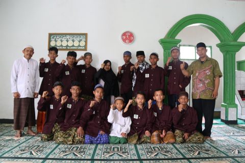 Santri Orangtua asuh Penghafal Quran Ibnu Sabil Sukabumi