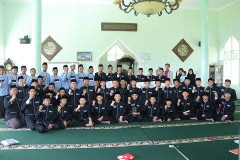 Santri Penghafal Quran AQC Megamendung 2