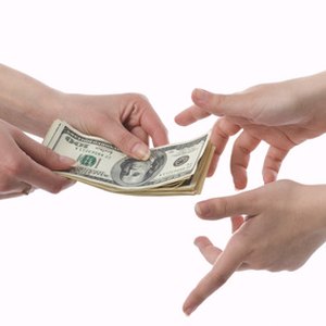 Kategori Zakat dan Bagaimana Jika Seseorang Menolak Zakat?