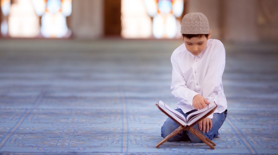 KEISTIMEWAAN SANG PENGHAFAL ALQURAN
