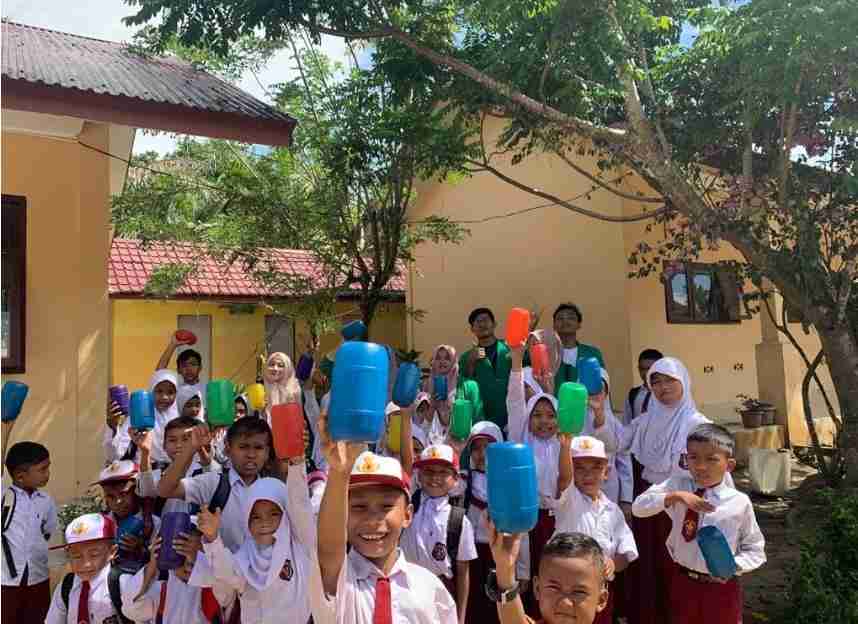 Celengan Akhirat untuk Pendidikan Anak Bangsa