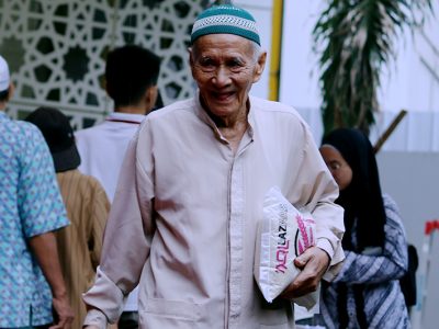 gambar-sedekah-beras-untuk-dhuafa-4
